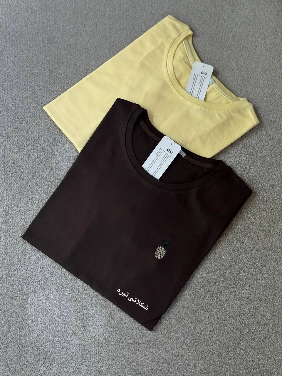 تیشرت زنانه گلدوزی آیسو آبنبات